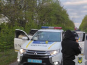 W regionie winnickim znaleziono samochód podejrzanych o atak na patrol policyjny