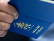 Rząd przedłuża projekt „Dokument” dla Ukraińców za granicą na 6 miesięcy: szczegóły