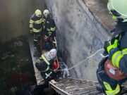 Na Obolonie uratowano mężczyznę z głębokiej dziury
